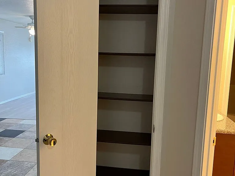 Skandi Villa in Edmonds | Boutique Apartments with Modern Touches | 1 MONTH FREE! — Photo 25