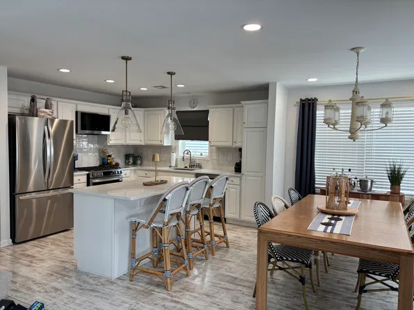 61 Sylvia Ln, Manahawkin, NJ 08050