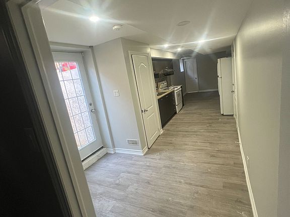 3rd image of 24 Dale Meadows Rd