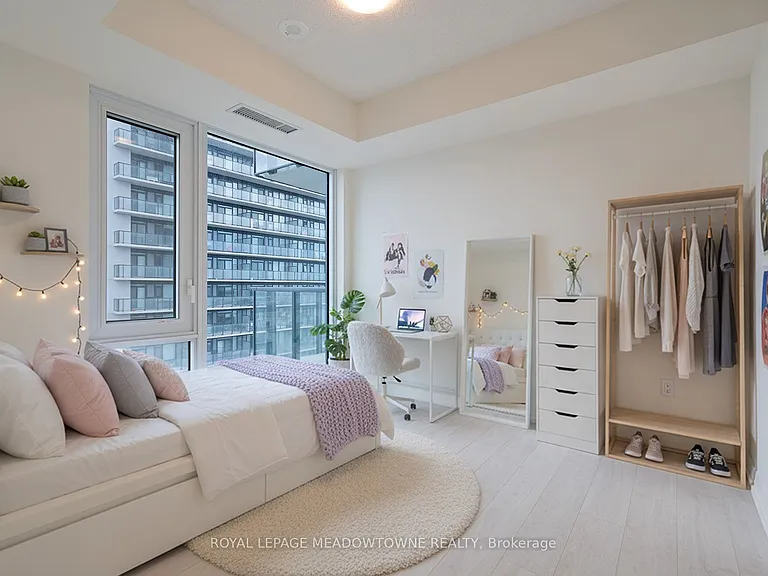 27 Korda Gate #1811 — Photo 25
