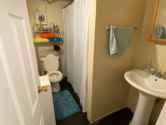4th image of 3428 W 16th Ave APT B