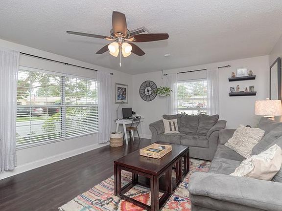 4th image of 3260 Ellwood Ct