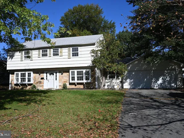 5 Thornleigh Pl, Willingboro, NJ 08046