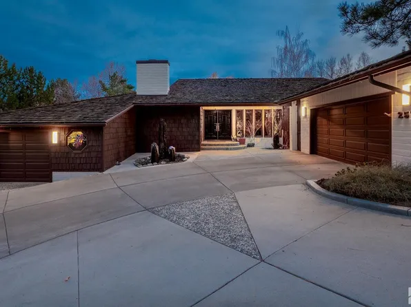 2570 Lake Ridge Shrs W, Reno, NV 89519