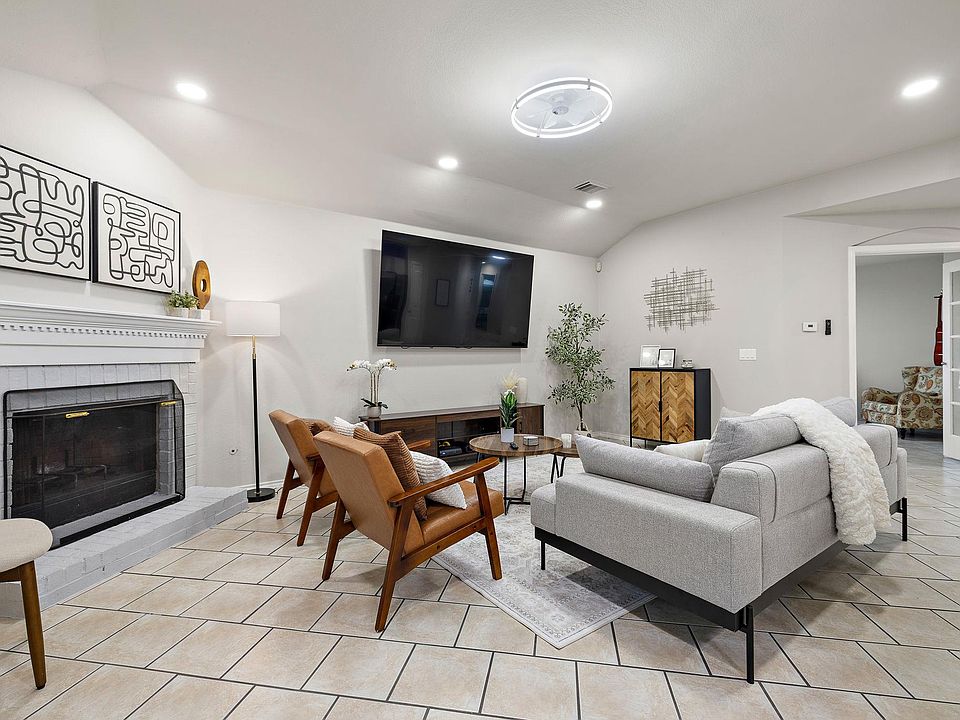1st image of 2109 Kimra Ln