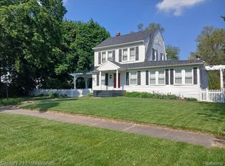 9438 Butwell St, Livonia, MI 48150