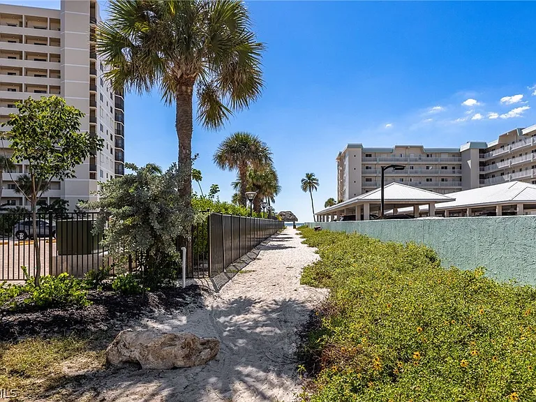 4511 Bay Beach Ln #315 — Photo 48