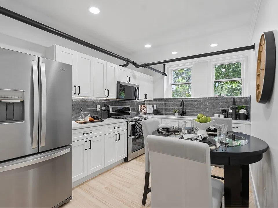 52 Garden St #B2