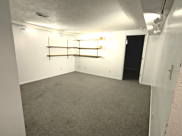 52212 Evard Dr — Photo 17