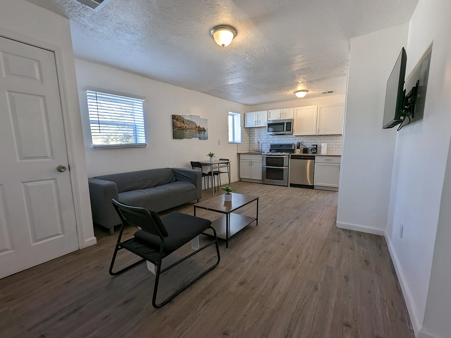 1 bed, $1,175 — Photo 2