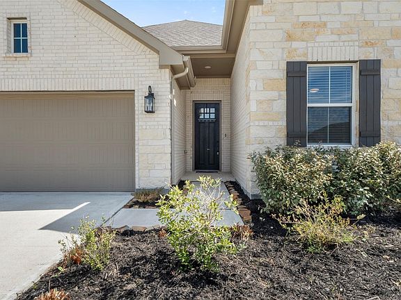 2nd image of 1160 Imperial Ranch Way