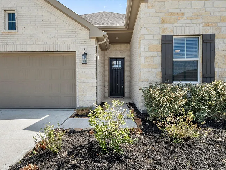 1160 Imperial Ranch Way — Photo 2