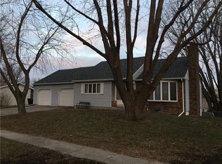 702 Parkridge Ave, Huxley, IA 50124