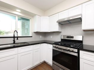 9015 Vinearbor St, Houston, TX 77033