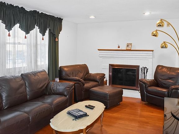 3rd image of 59 Hamilton Ave