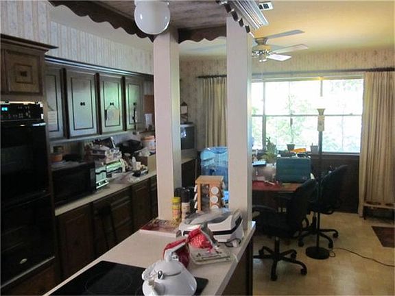4th image of 15534 Penn Hills Ln