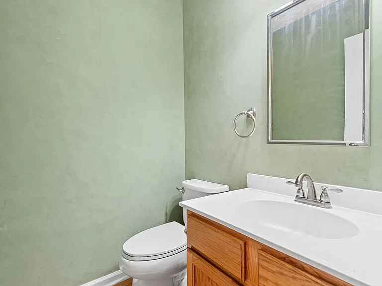 121 Haddonfield Ln — Photo 13