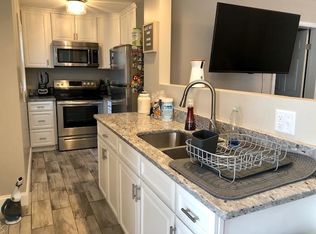 29 Randall St FLOOR 1, Cranston, RI 02920