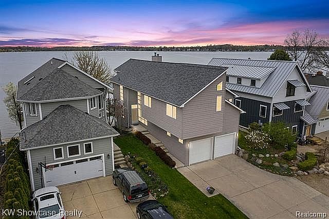 Modern Direct Lake Front