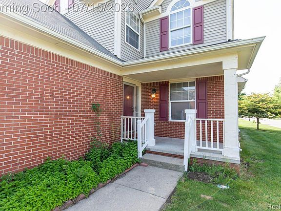 2nd image of 43721 Cherrywood Ln