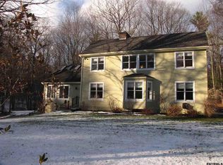 69 Daniels Rd, Saratoga Springs, NY 12866
