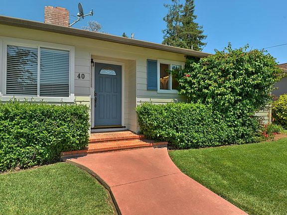 4th image of 40 Oakmore Dr