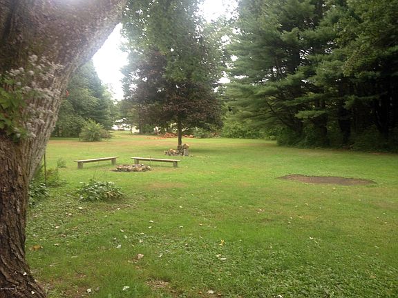 3rd image of 23 Denis Ave