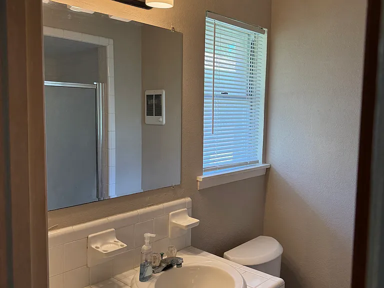 4629 Janssen Dr — Photo 12