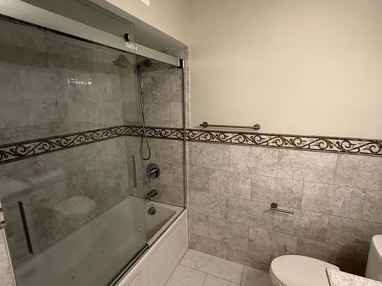 8908 Ozark Ave — Photo 6