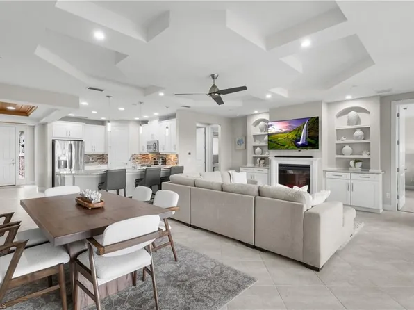 8761 Bellano CT #102, NAPLES, FL 34119