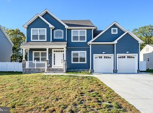 98 Atlantis Ave, Manahawkin, NJ 08050