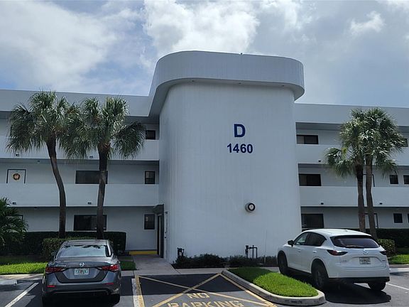 2nd image of 1460 Sheridan Street #19 D