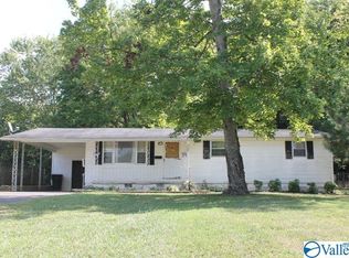 1511 Godfrey Ave NE, Fort Payne, AL 35967