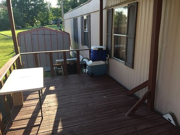 2nd image of 918 Belle Aire St