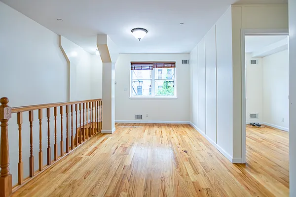 Rented by Key City Capital Inc | media 11