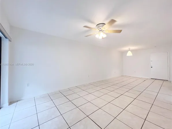 8287 SW 128th St APT 205, Pinecrest, FL 33156