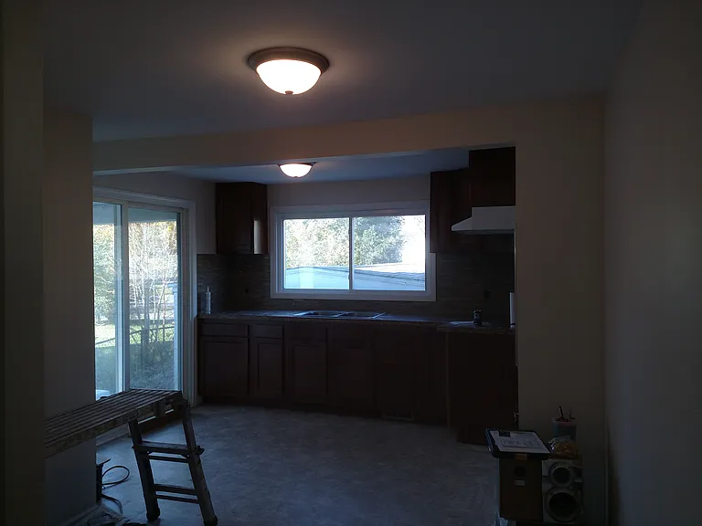 1135 Cedar St — Photo 3