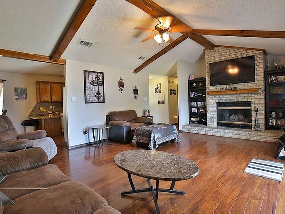 3rd image of 10056 County Road 379