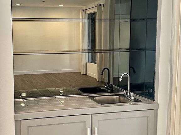 3rd image of 8915 Burton Way APT 103