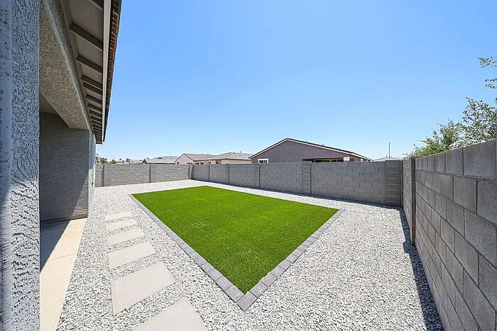 5633 W McNeil St — Photo 49