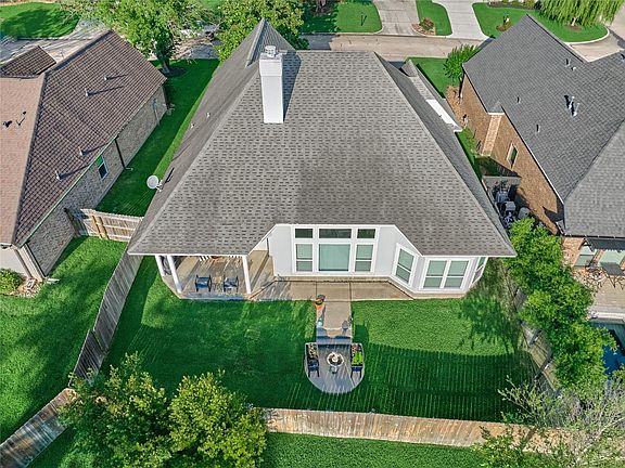 2nd image of 15 Newberry Ct