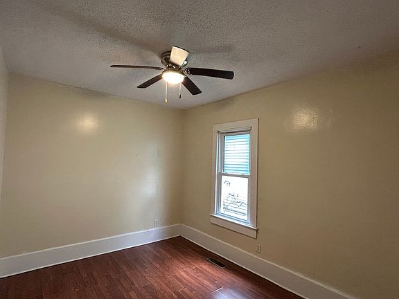 5th image of 1010 N Elliott St
