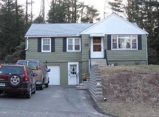 12 Buttonball Dr, Sandy Hook, CT 06482