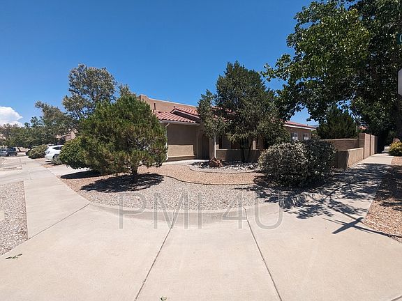2nd image of 7100 Casa Elena Dr NE