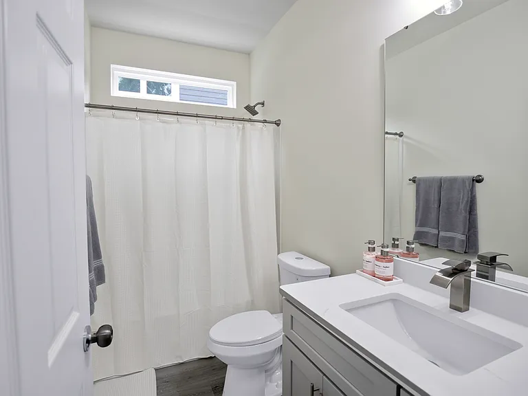 13713 William Stowe Dr — Photo 1