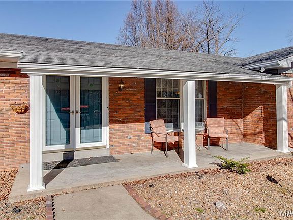 5th image of 3933 Arbre Ln