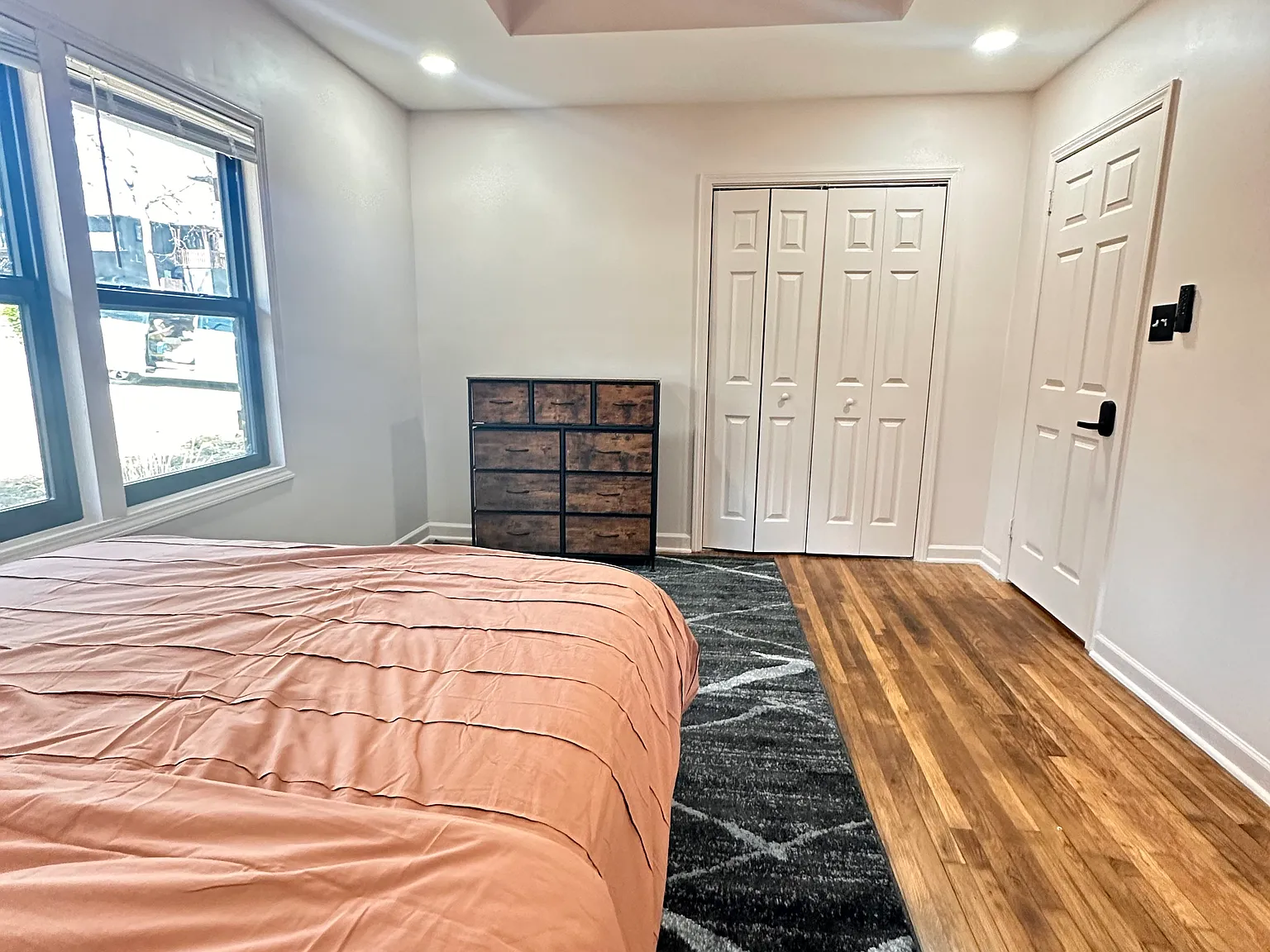 1 bed, 1200 sqft, $800 — Photo 3