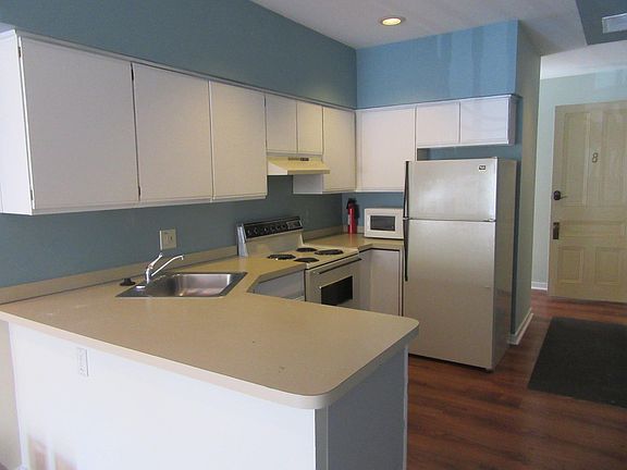 4th image of 1315 Delaware Ave APT 8