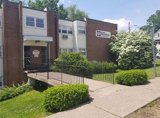 1 Thompson Rd #E, Manchester, CT 06040