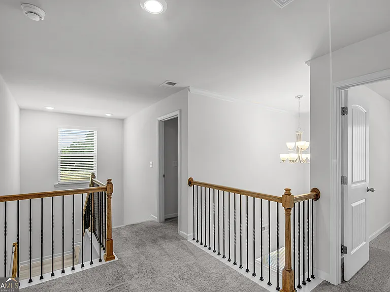 2000 Carolyn Dixon Way — Photo 32